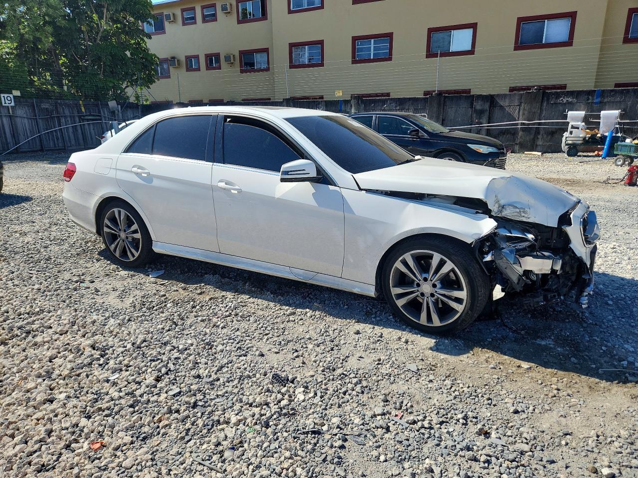 2016 Mercedes-Benz E 350 - Фото 4