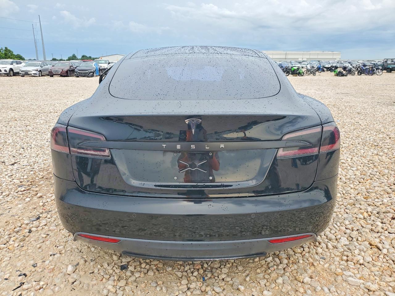 2014 Tesla Model S - Image 6