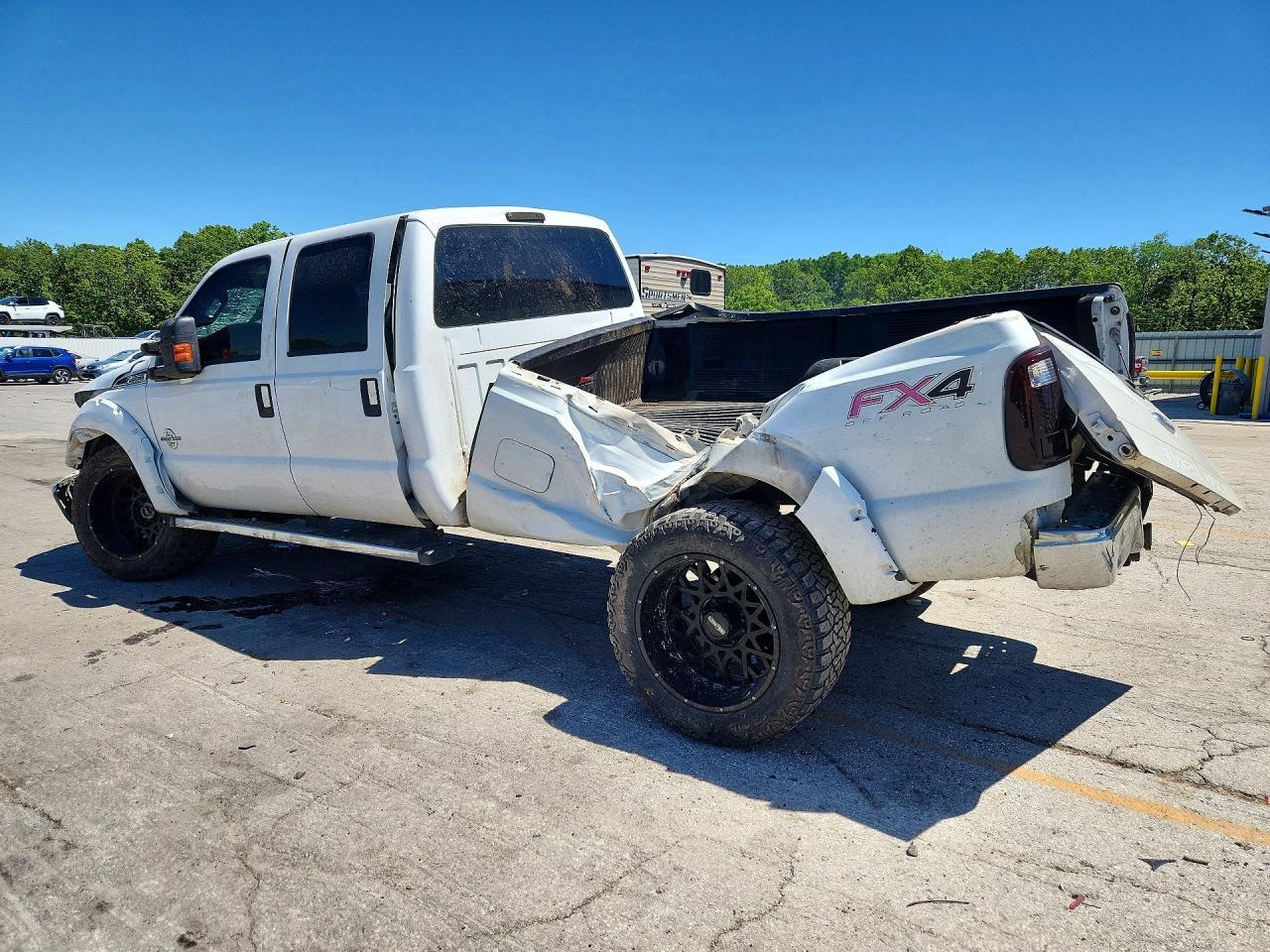 2015 Ford F250 Super Duty - Image 2