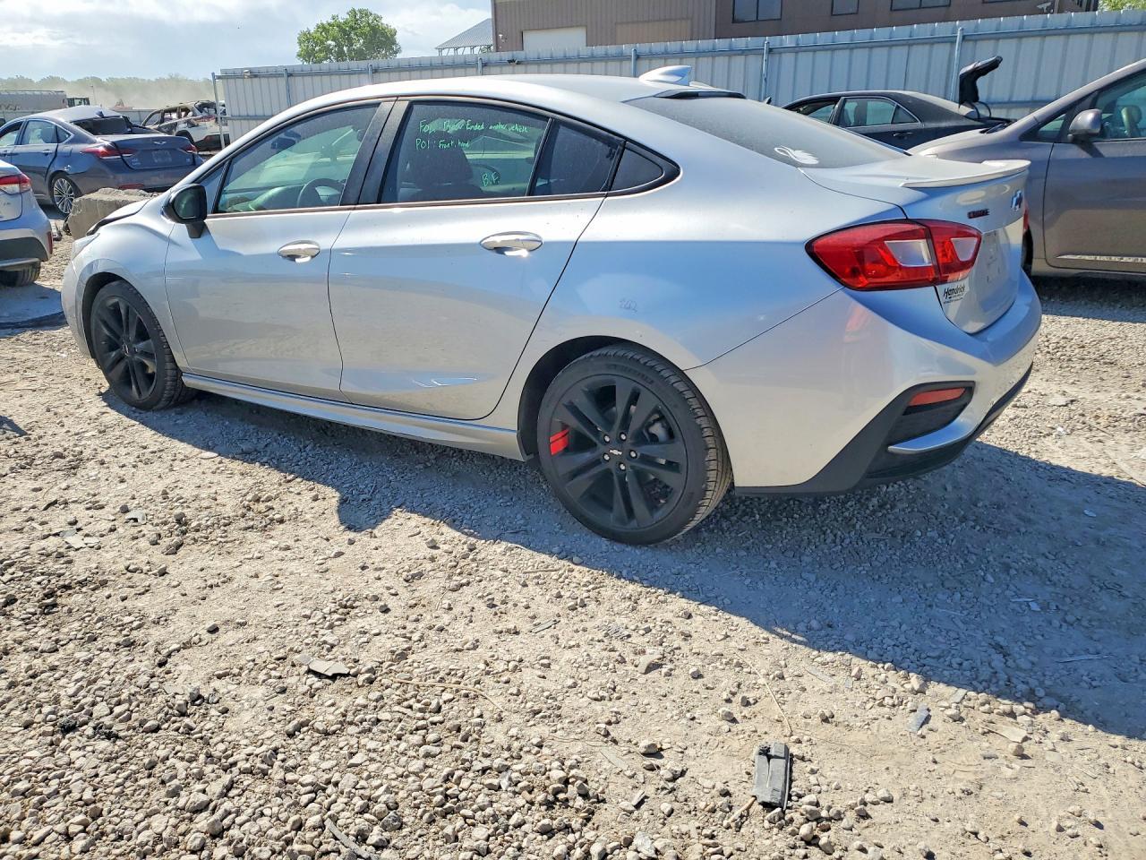 2018 Chevrolet Cruze Lt - Фото 2