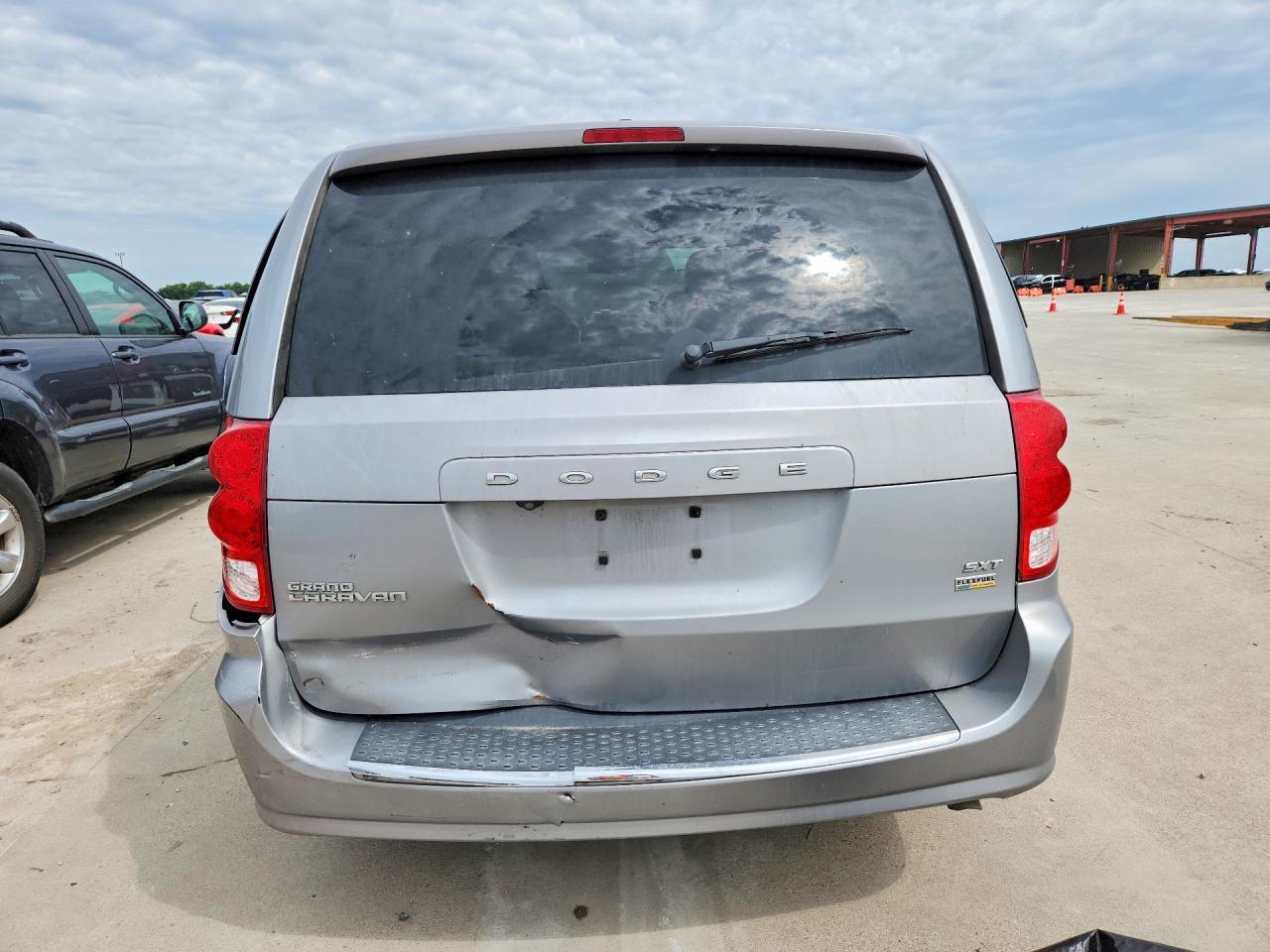 2019 Dodge Grand Caravan Sxt - Image 6