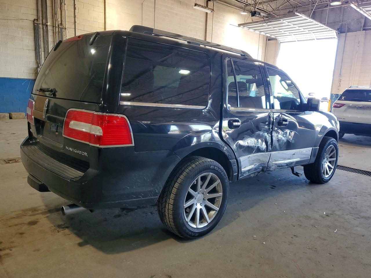 2008 Lincoln Navigator - Фото 3