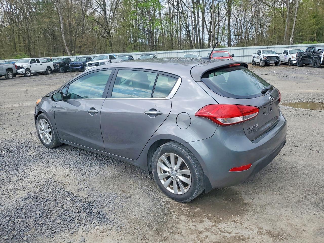 2015 Kia Forte - Фото 2