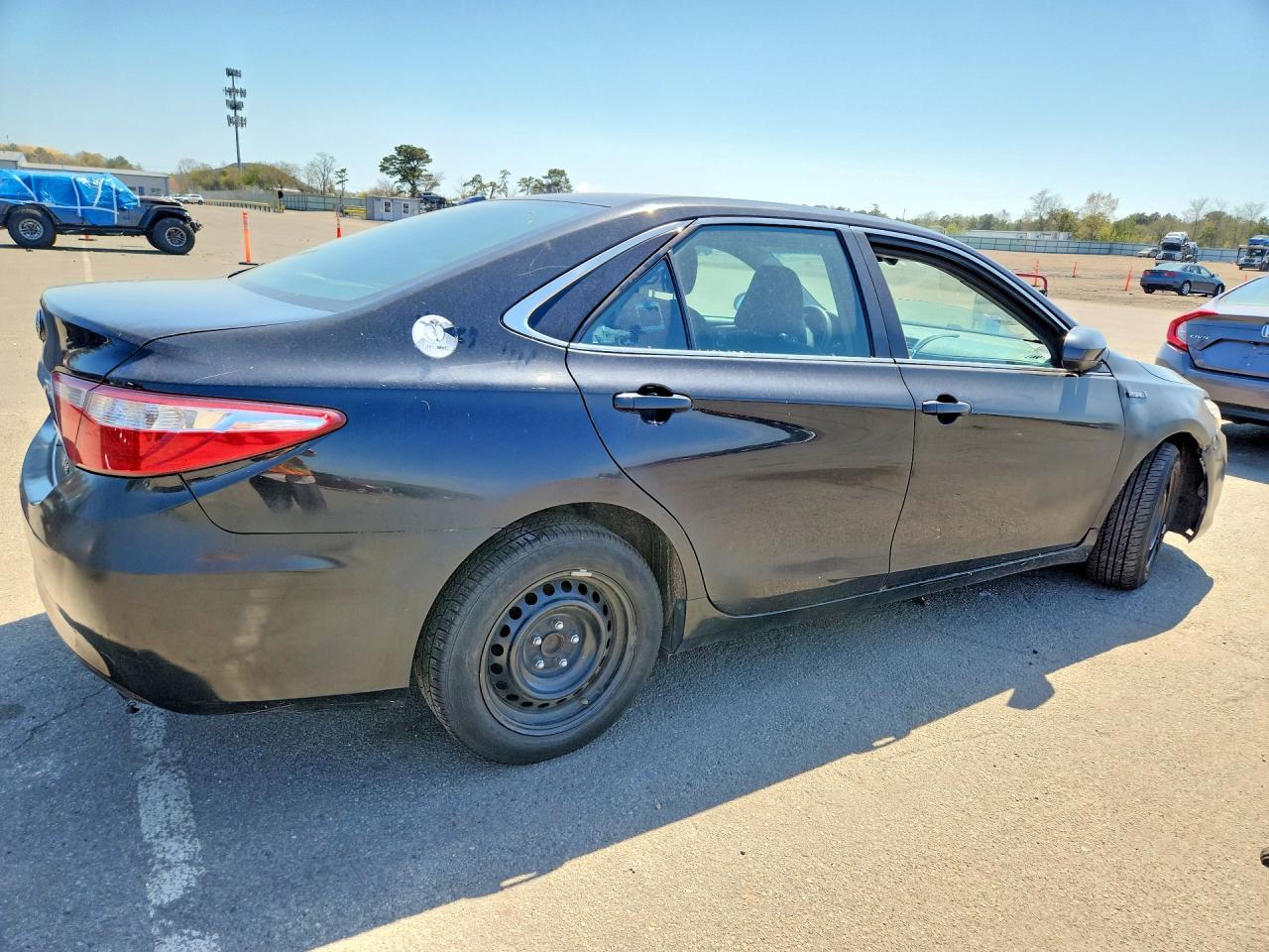 2017 Toyota Camry Hybrid Le - Фото 3