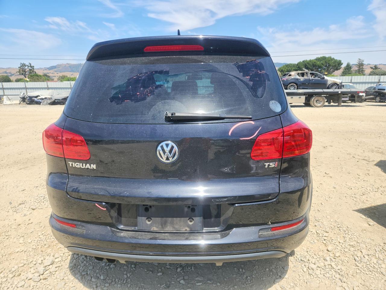 2016 Volkswagen Tiguan S - Фото 6