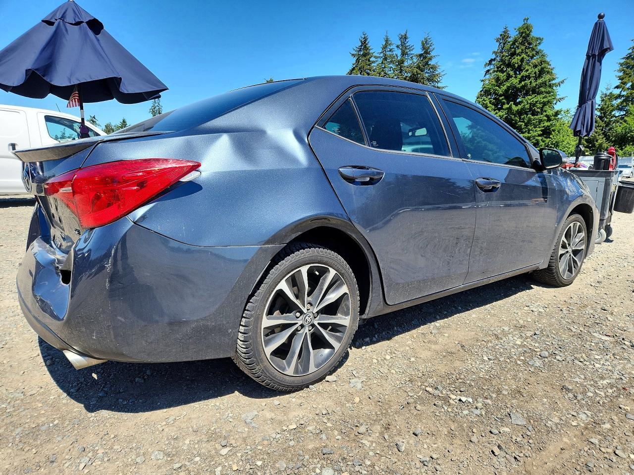 2017 Toyota Corolla Se - Image 3
