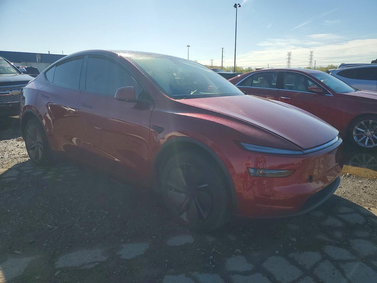 2026 Tesla Model Y - Фото 4
