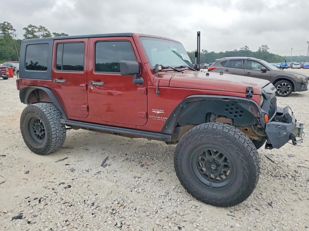 2008 Jeep Wrangler Unlimited Sahara - Image 4