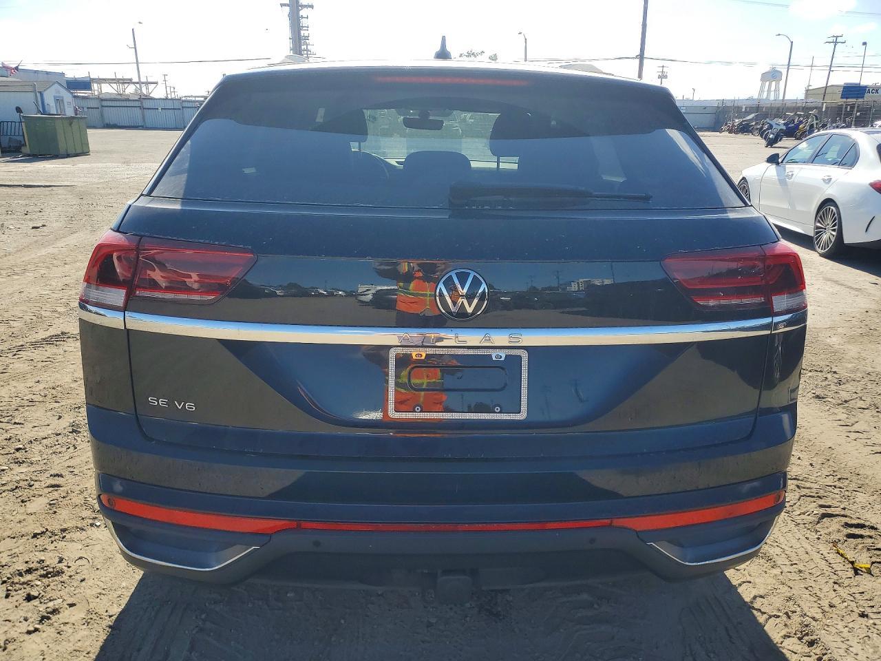 2023 Volkswagen Atlas Cross Sport Se - Image 6