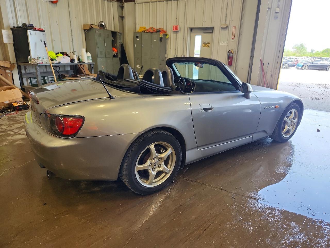 2003 Honda S2000 - Image 3