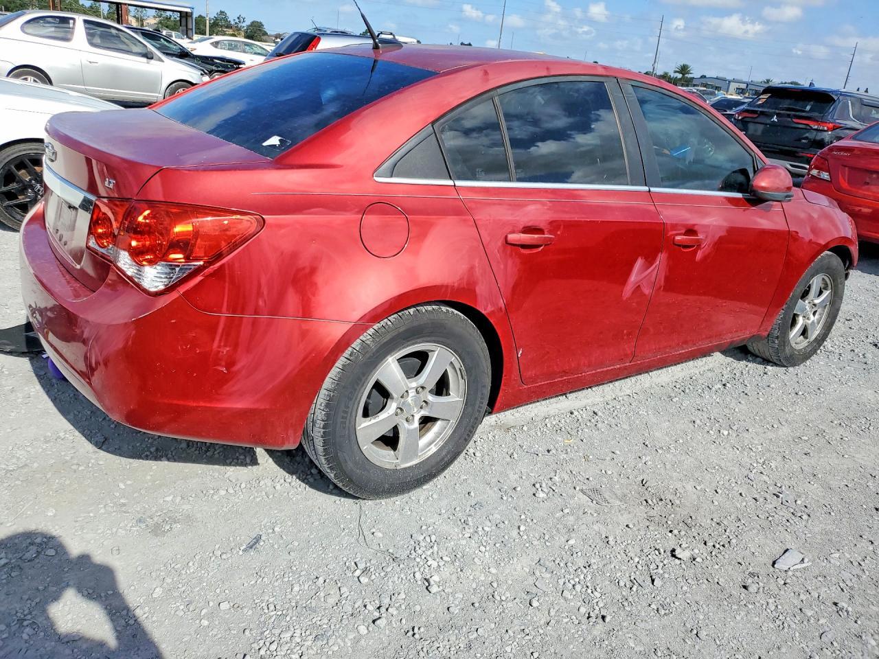 2014 Chevrolet Cruze Lt - Image 3