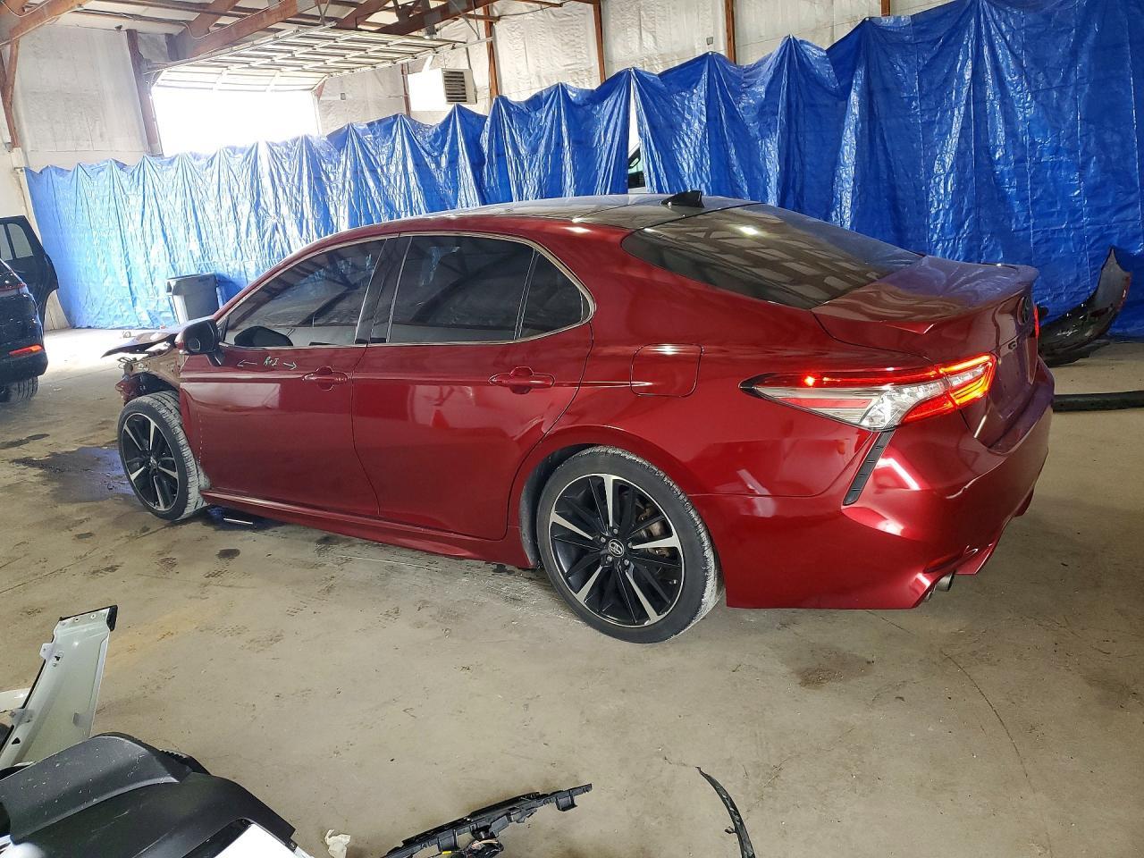 2018 Toyota Camry Xse - Image 2