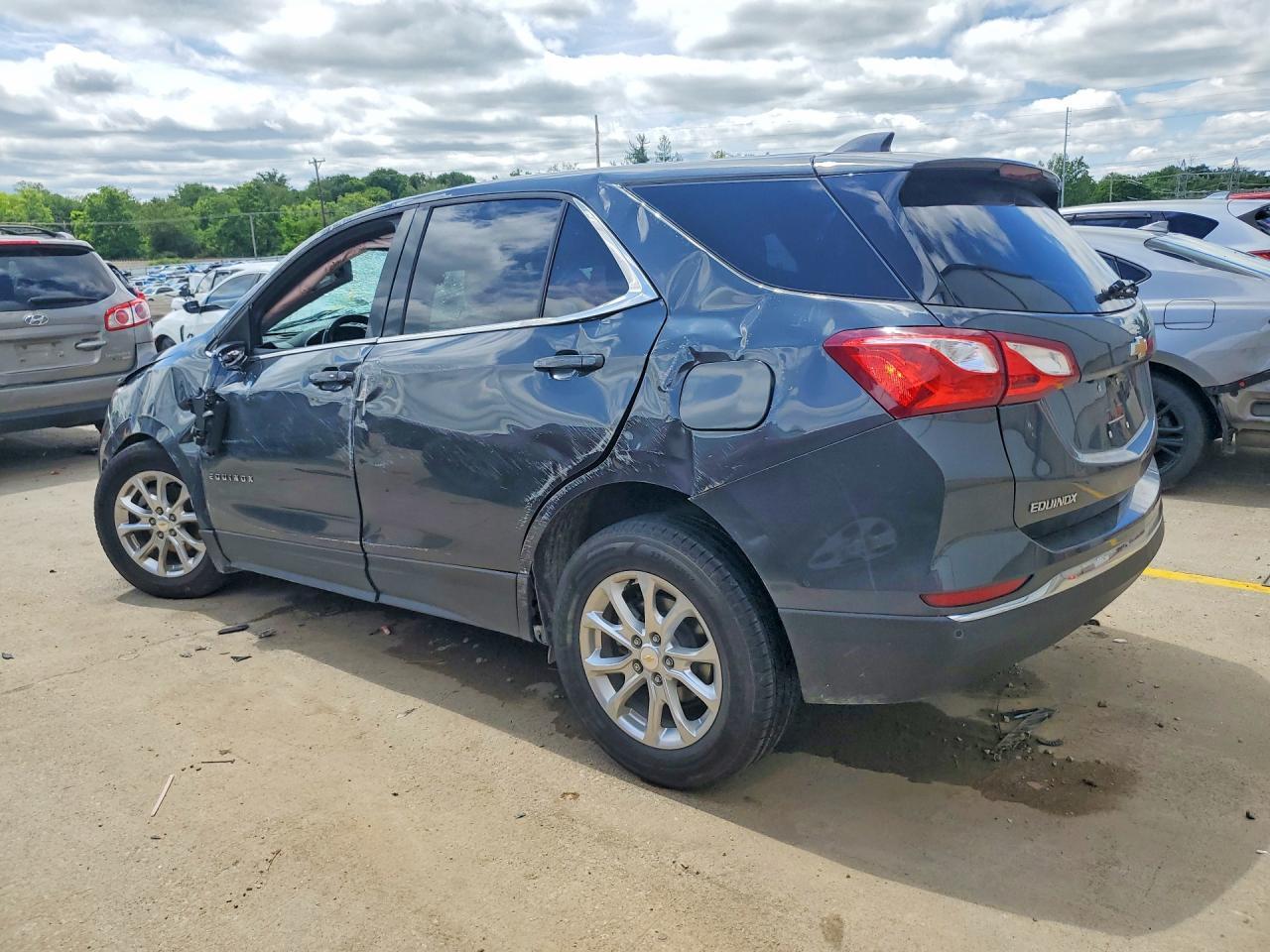 2020 Chevrolet Equinox Lt - Фото 2