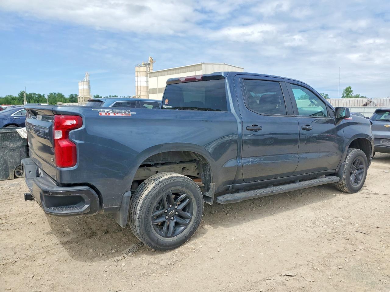 2020 Chevrolet Silverado K1500 Lt Trail Boss - Фото 3