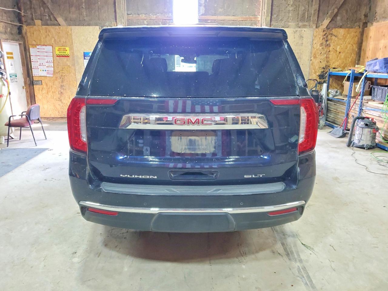2023 GMC Yukon Slt - Фото 6