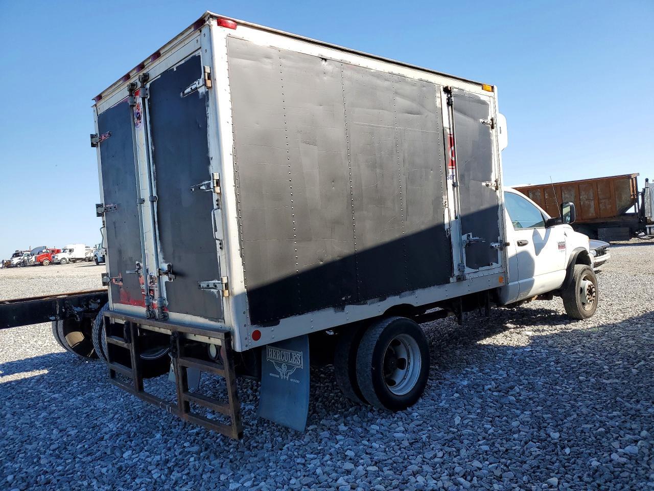 2008 Dodge Ram 4500 S - Refrigerated Box Truck - Фото 3
