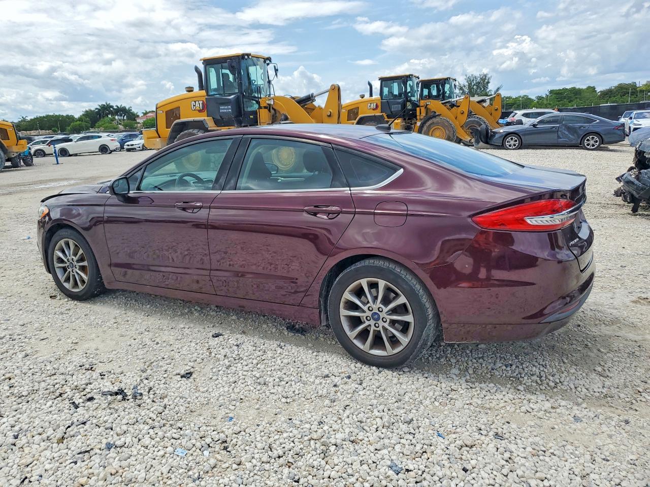 2017 Ford Fusion Se - Фото 2