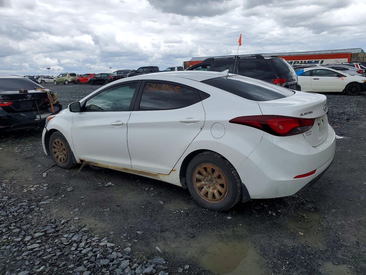 2015 Hyundai Elantra Se - Фото 2