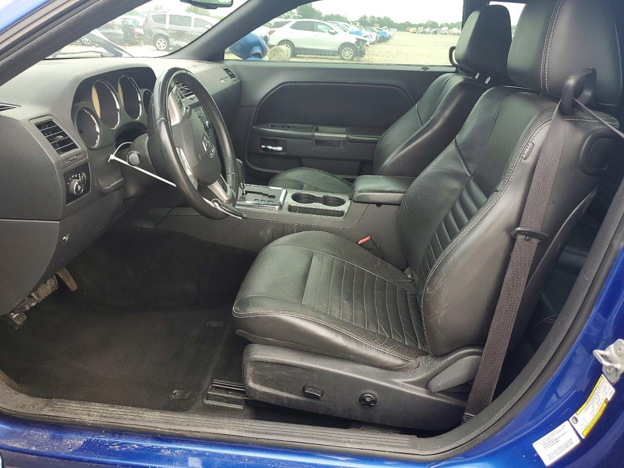 2012 Dodge Challenger R - Image 7