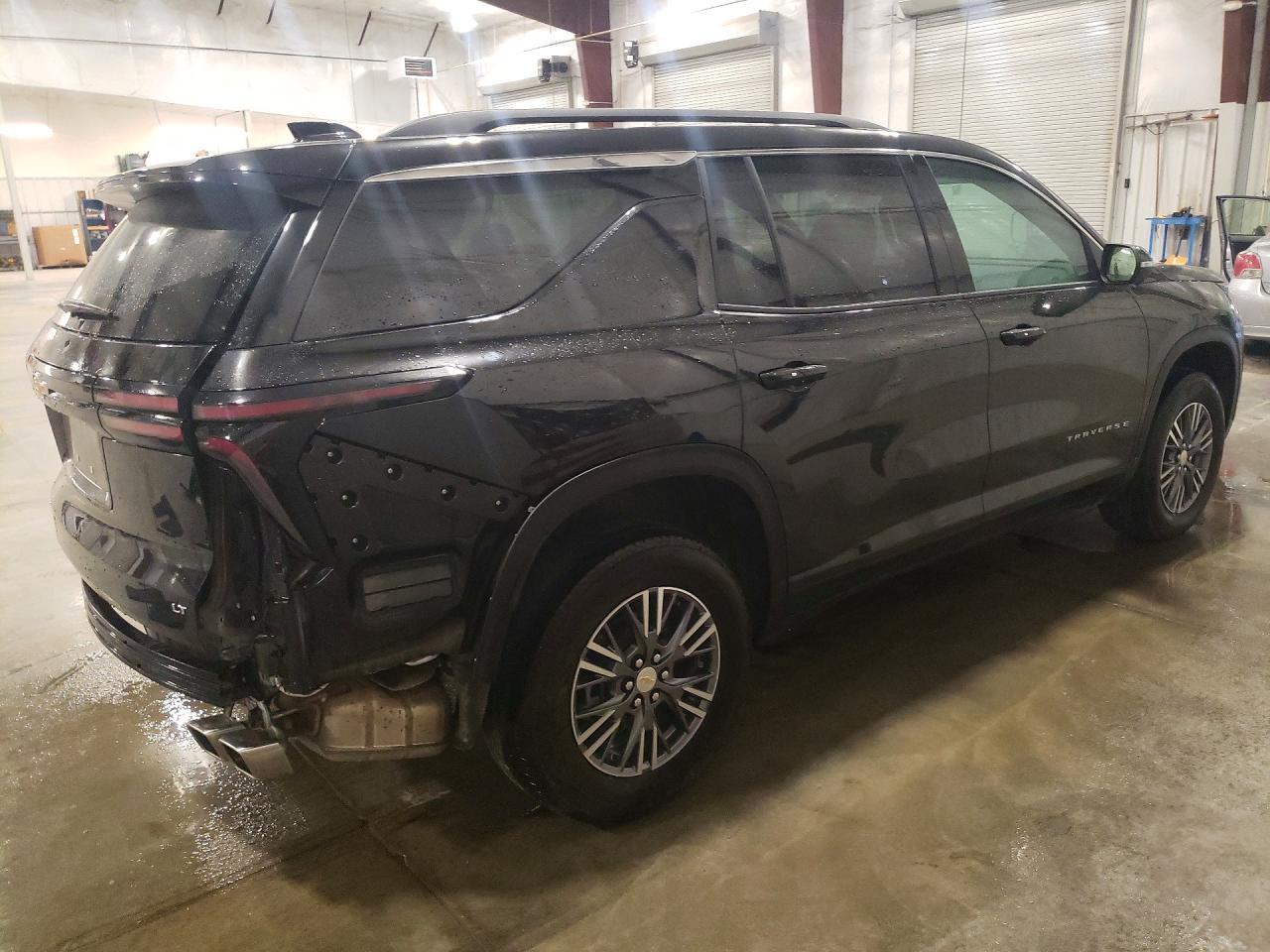 2024 Chevrolet Traverse Lt - Image 3