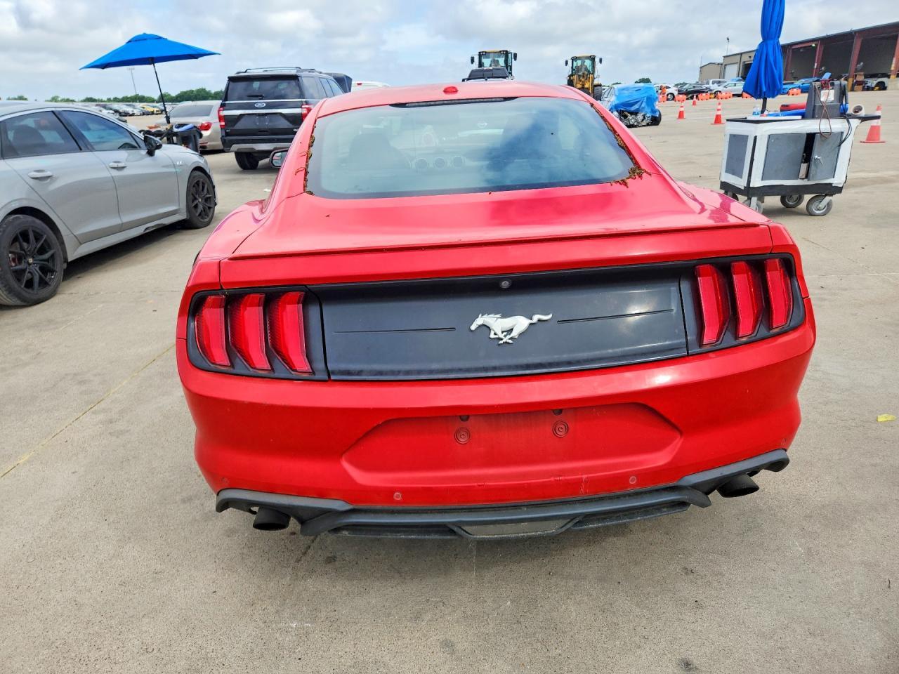 2018 Ford Mustang - Фото 6