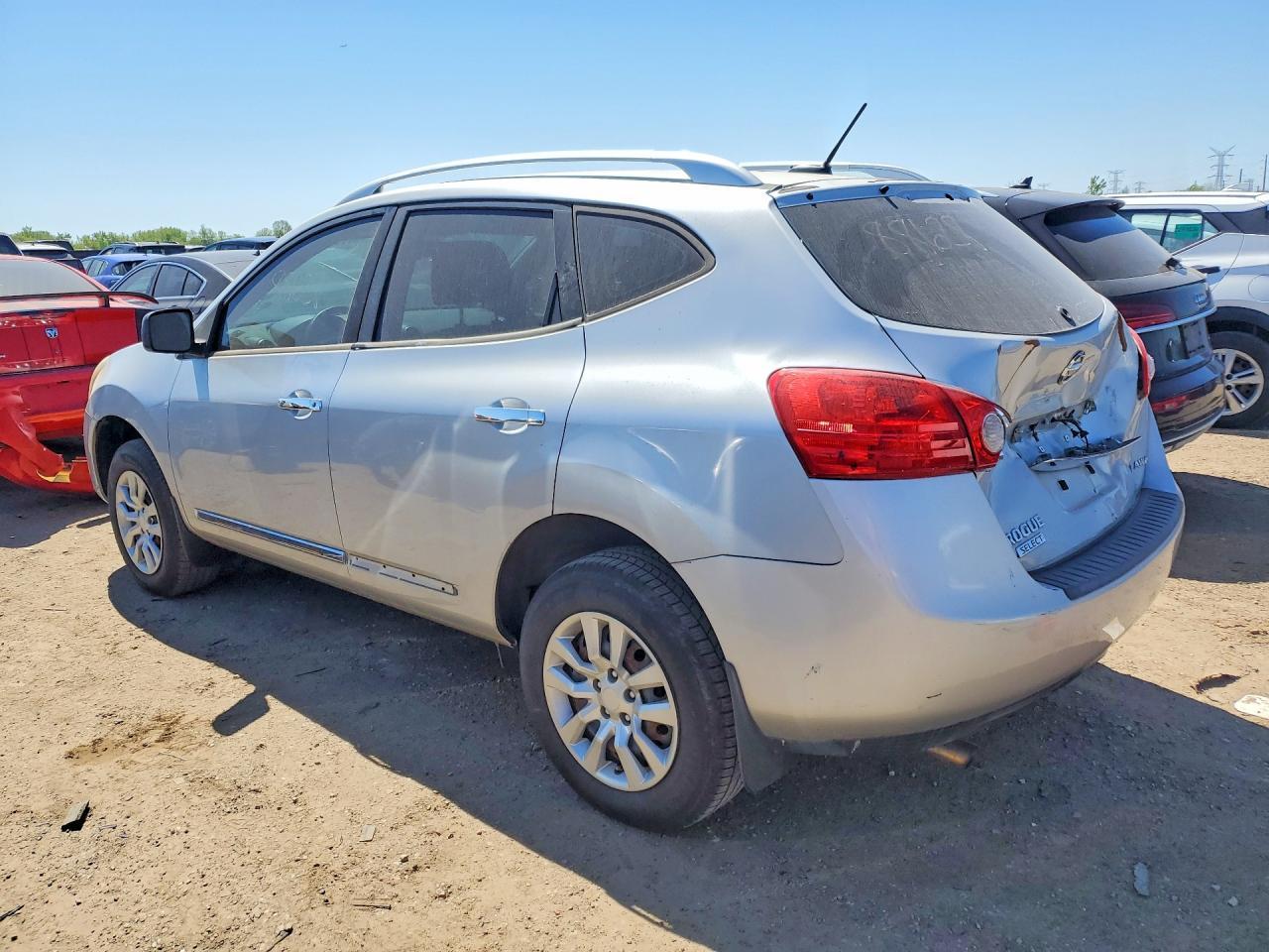 2015 Nissan Rogue Select S - Фото 2