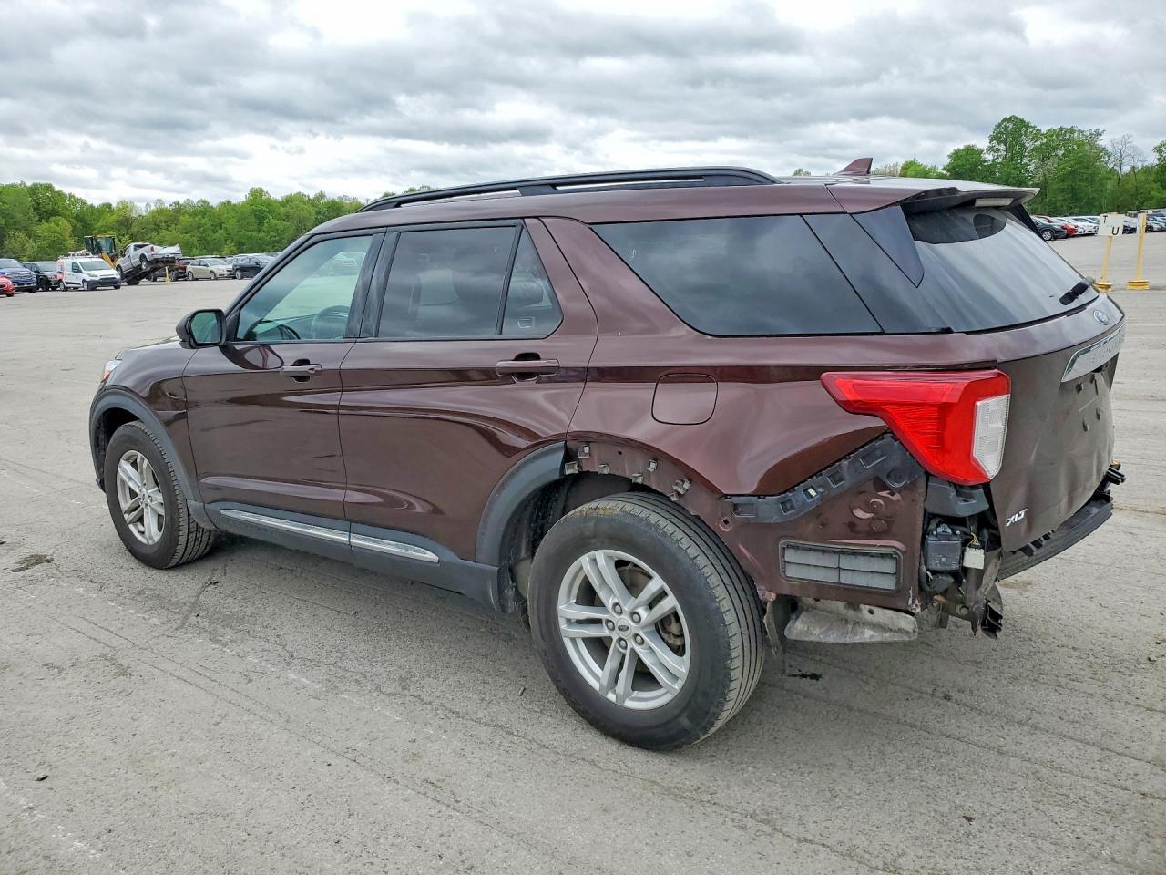 2020 Ford Explorer Xlt - Image 2