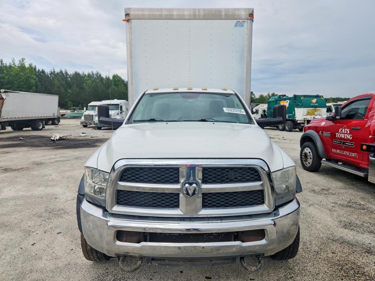 2014 Ram 5500 Box Truck - Image 5