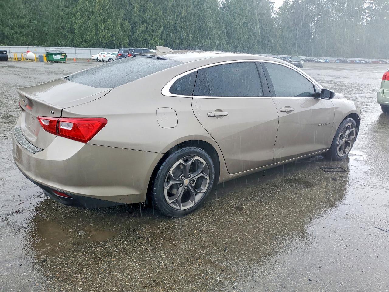 2023 Chevrolet Malibu Lt - Image 3