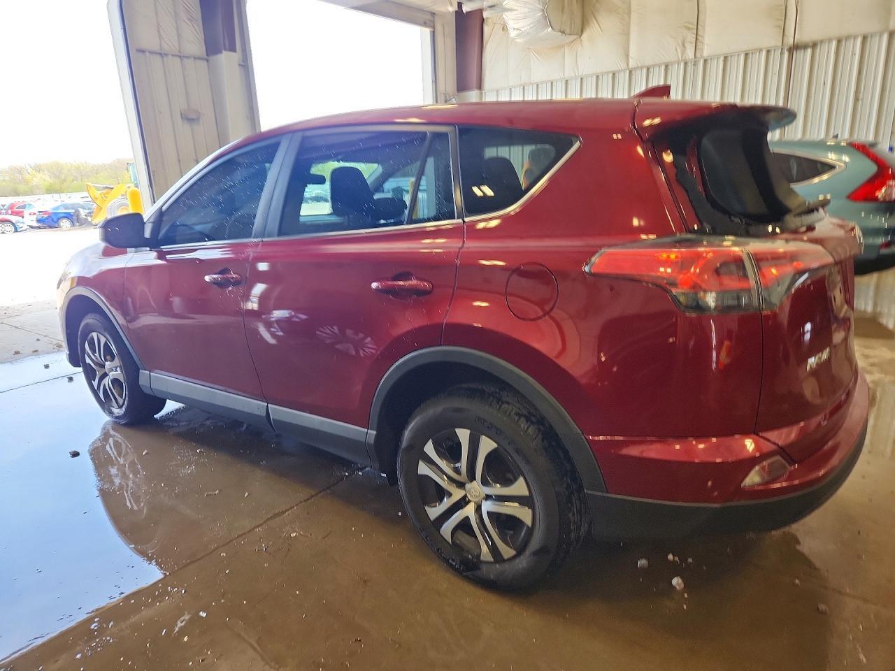 2018 Toyota Rav4 Le - Фото 2