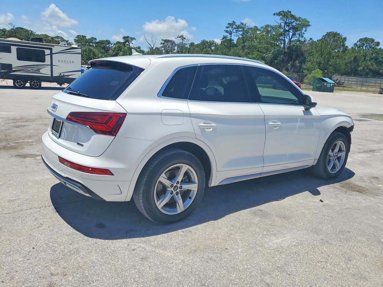 2021 Audi Q5 Premium - Фото 3