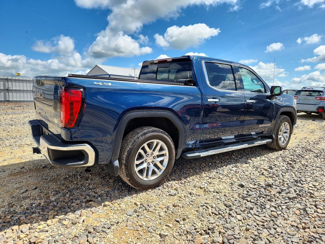2021 GMC Sierra K1500 Slt - Image 3