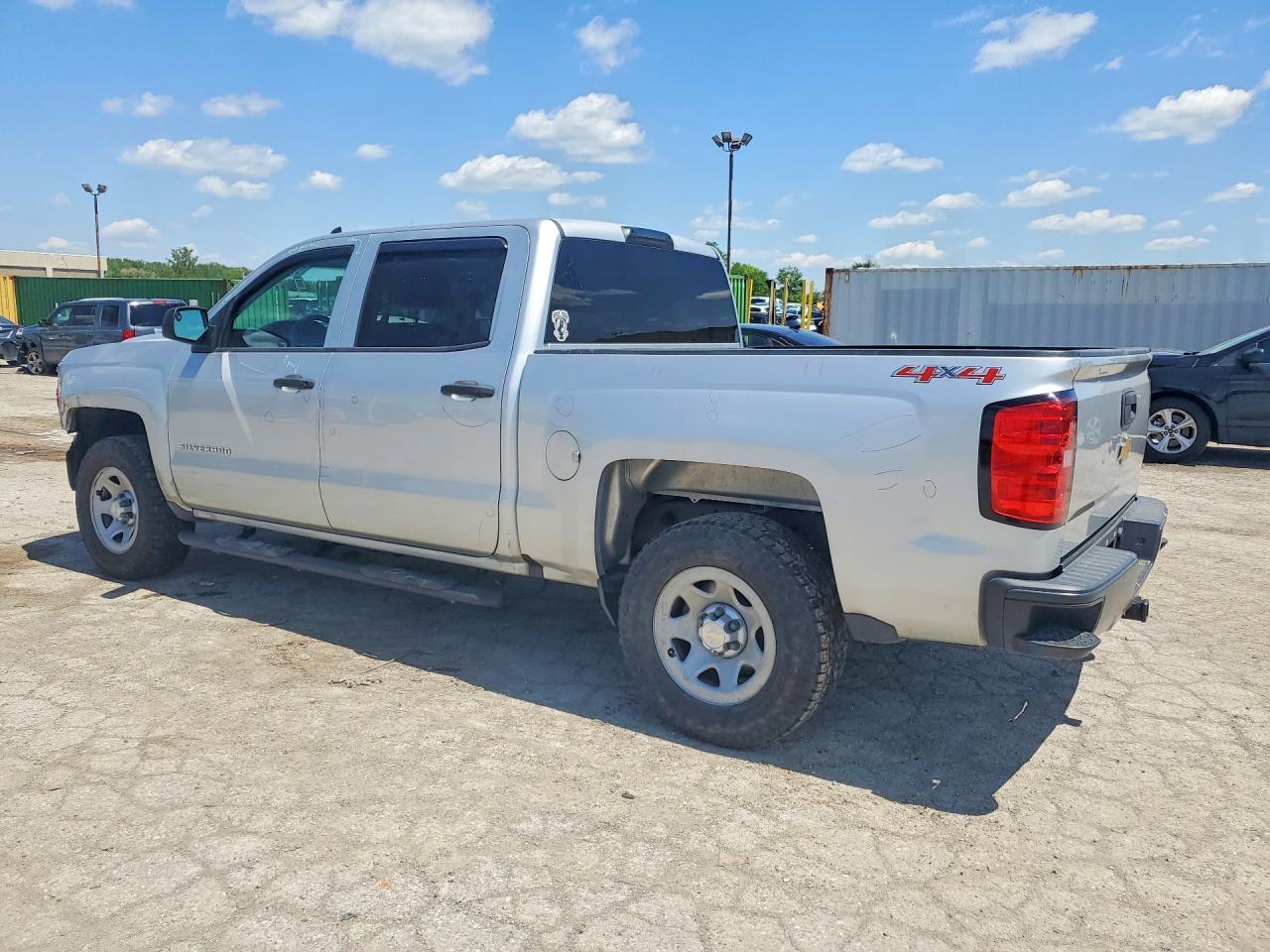 2017 Chevrolet Silverado K1500 - Фото 2