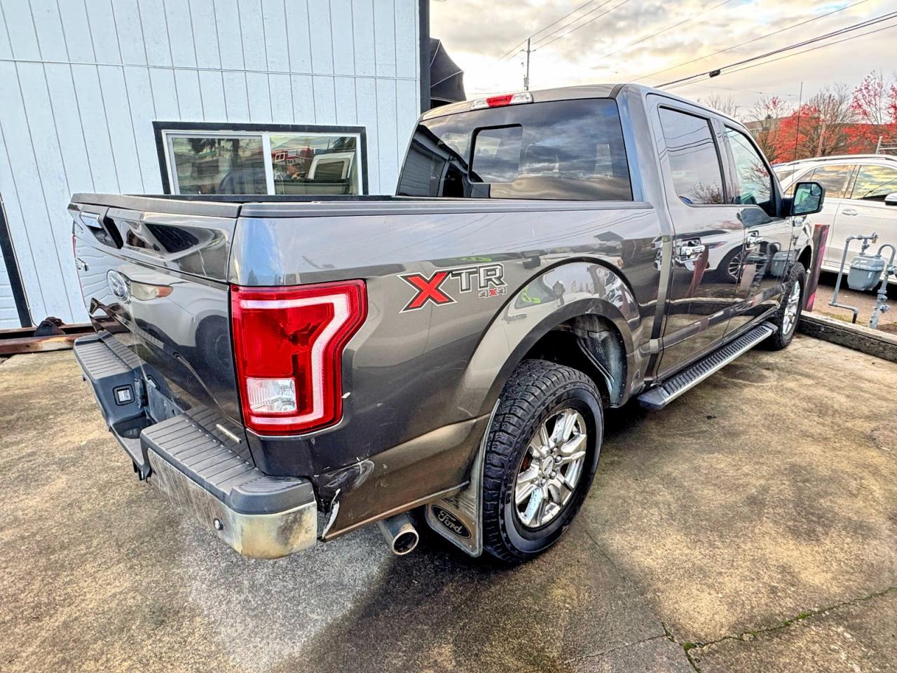 2015 Ford F150 Supercrew - Image 4