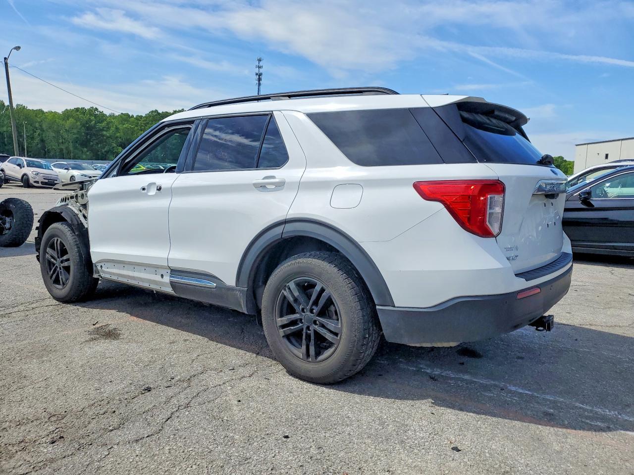 2022 Ford Explorer Xlt - Image 2