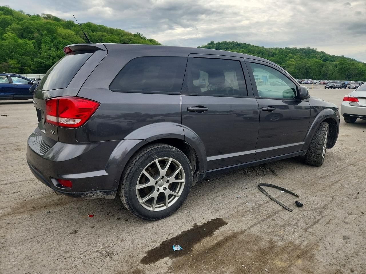 2015 Dodge Journey R - Image 3
