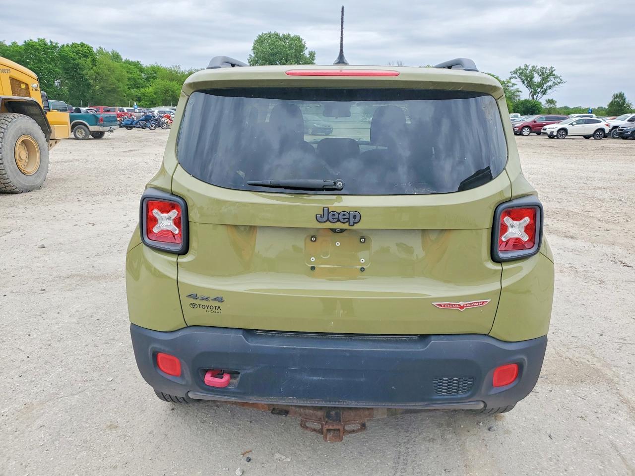 2015 Jeep Renegade Trailhawk - Фото 6