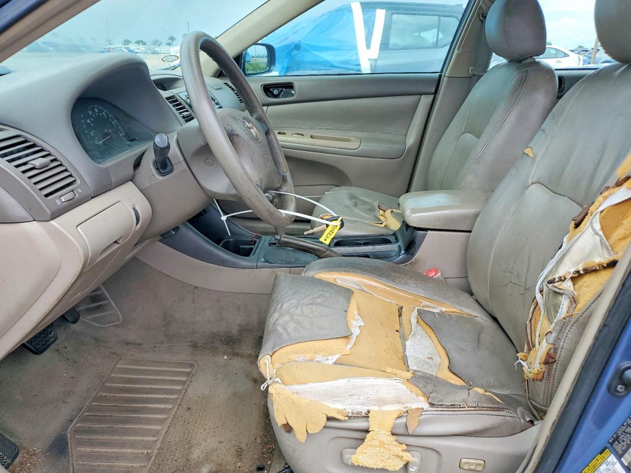 2004 Toyota Camry Le - Фото 7