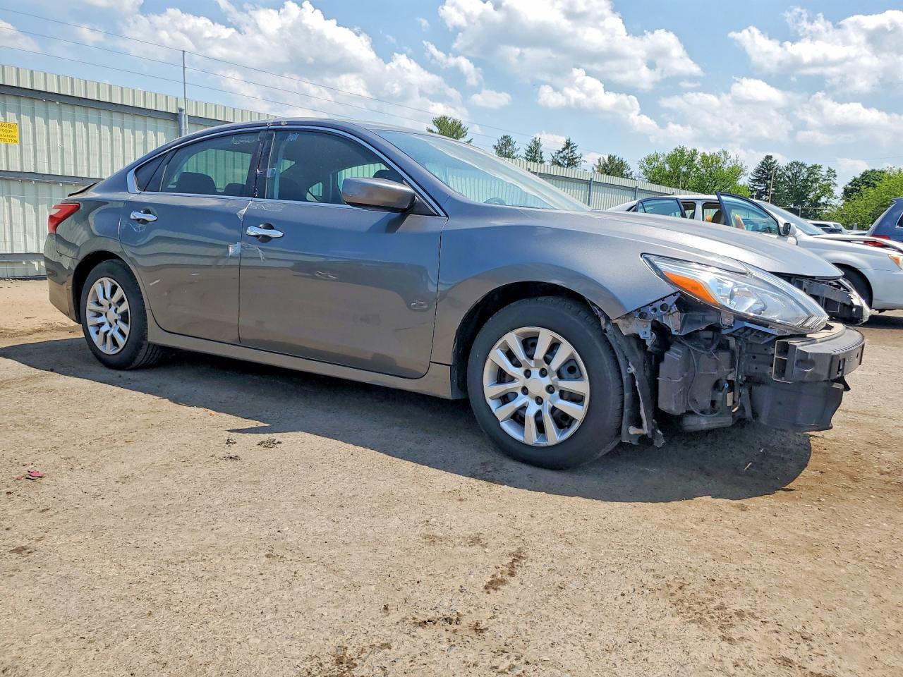 2016 Nissan Altima 2.5 S - Image 4