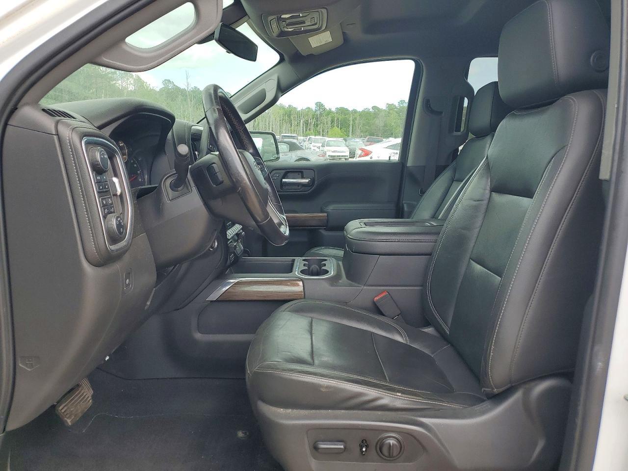 2020 Chevy Silverado 1500 - Фото 7