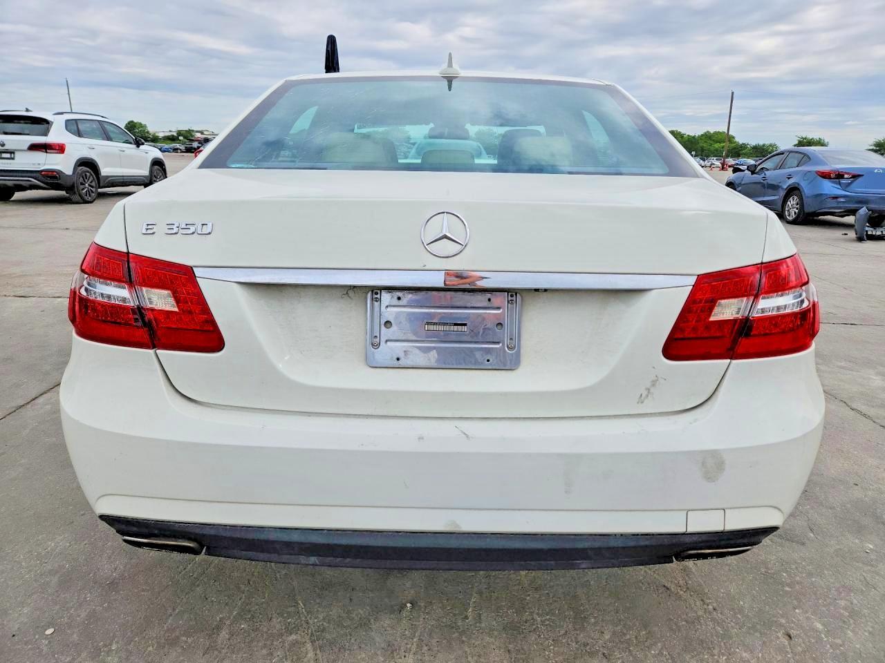 2011 Mercedes-Benz E 350 - Фото 6
