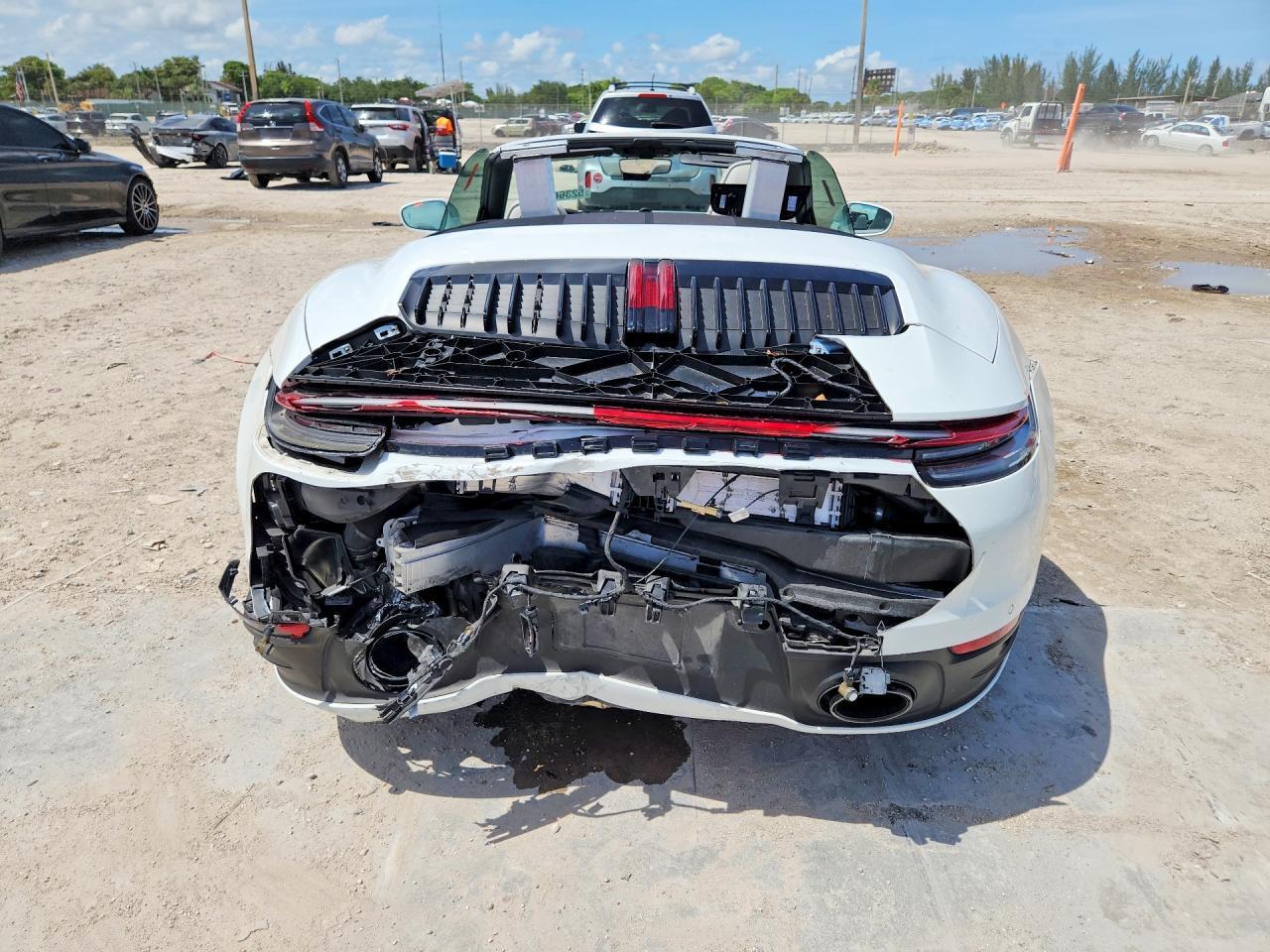 2024 Porsche 911 Carrera - Image 6