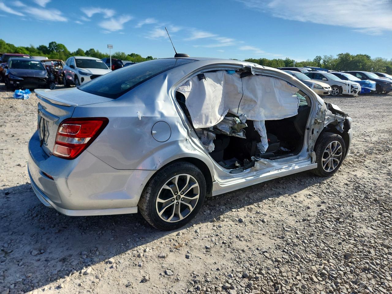 2019 Chevrolet Sonic Lt - Фото 3