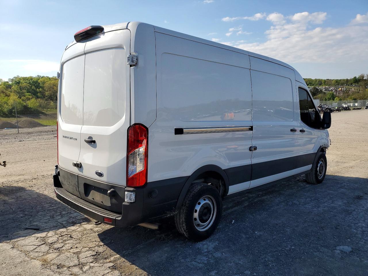 2023 Ford Transit 250 Delivery Van - Image 3