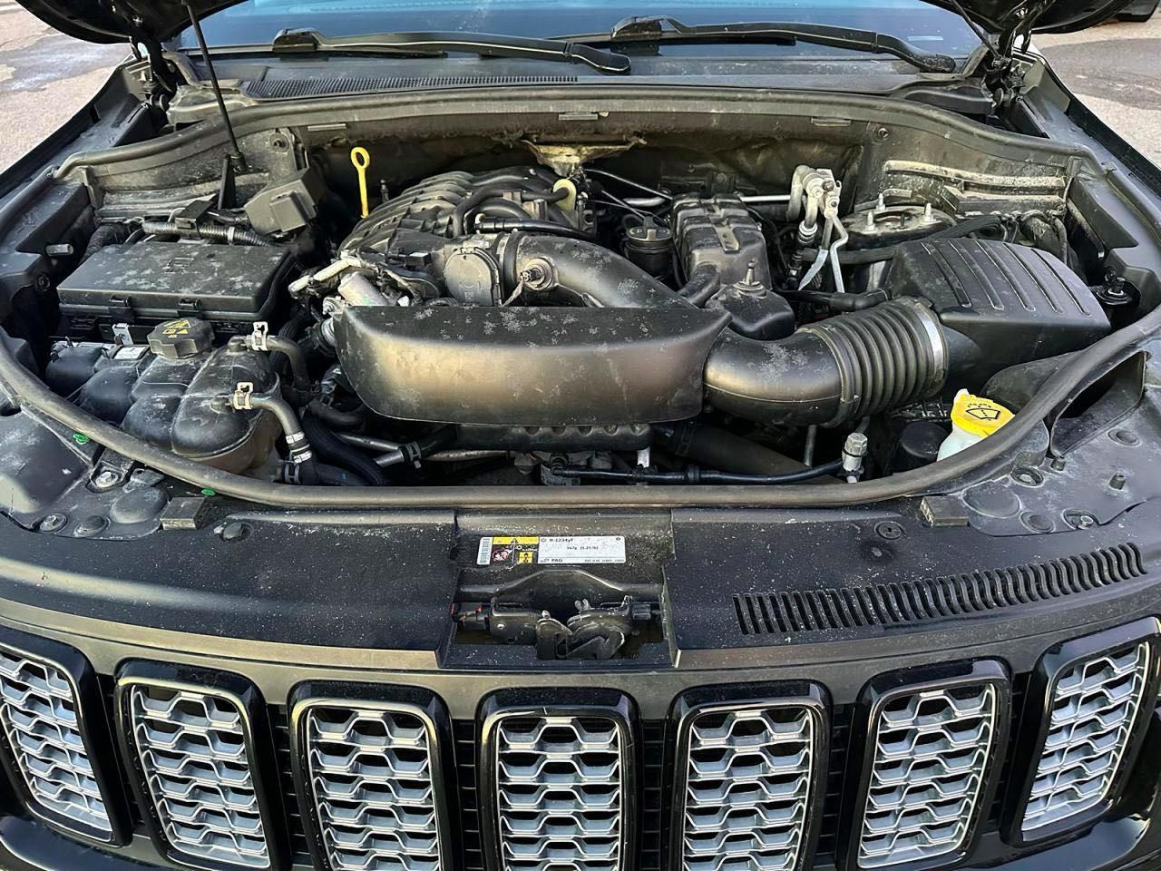 2021 Jeep Grand Cherokee Laredo - Image 7