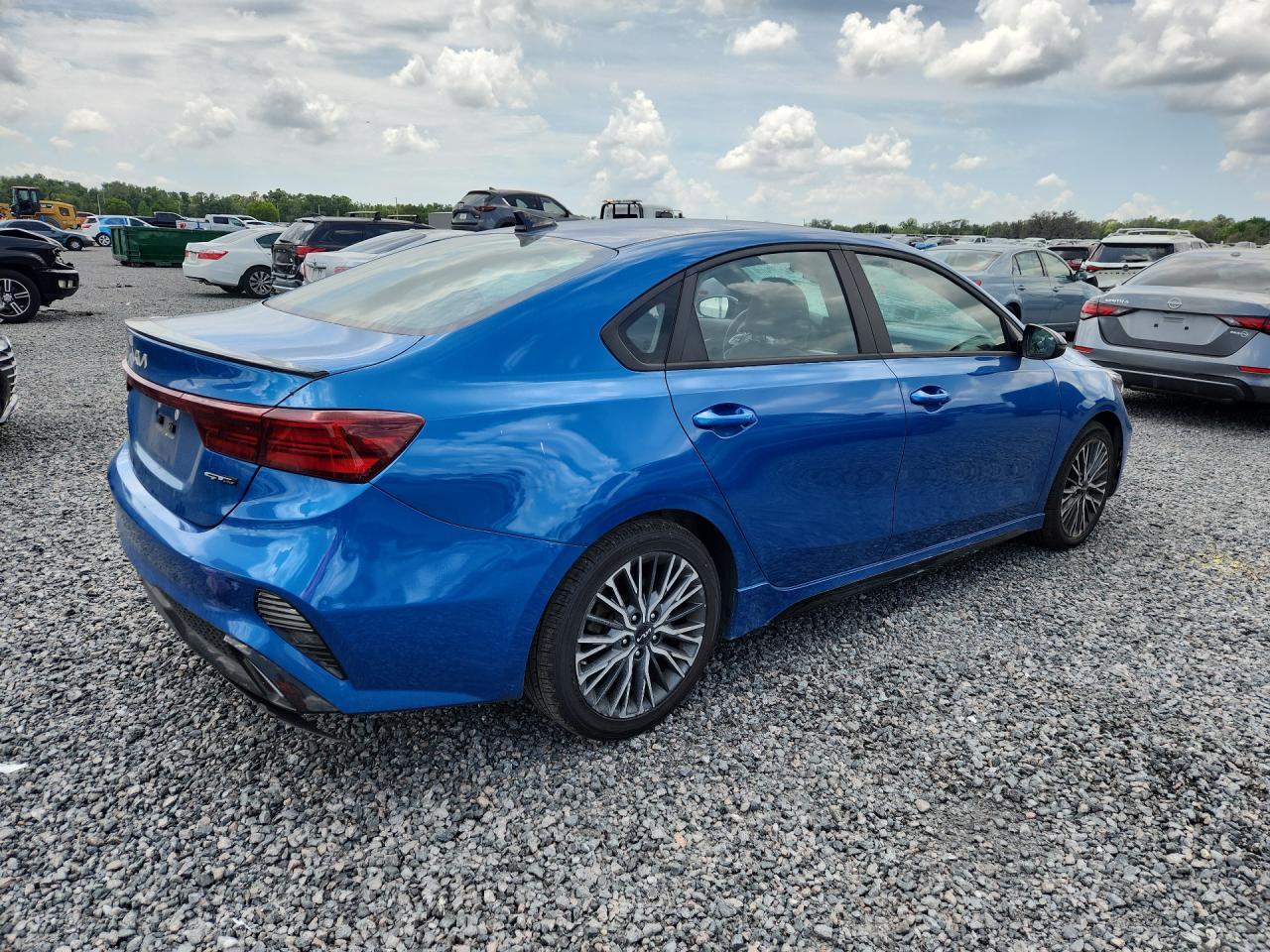 2023 Kia Forte Gt Line - Фото 3