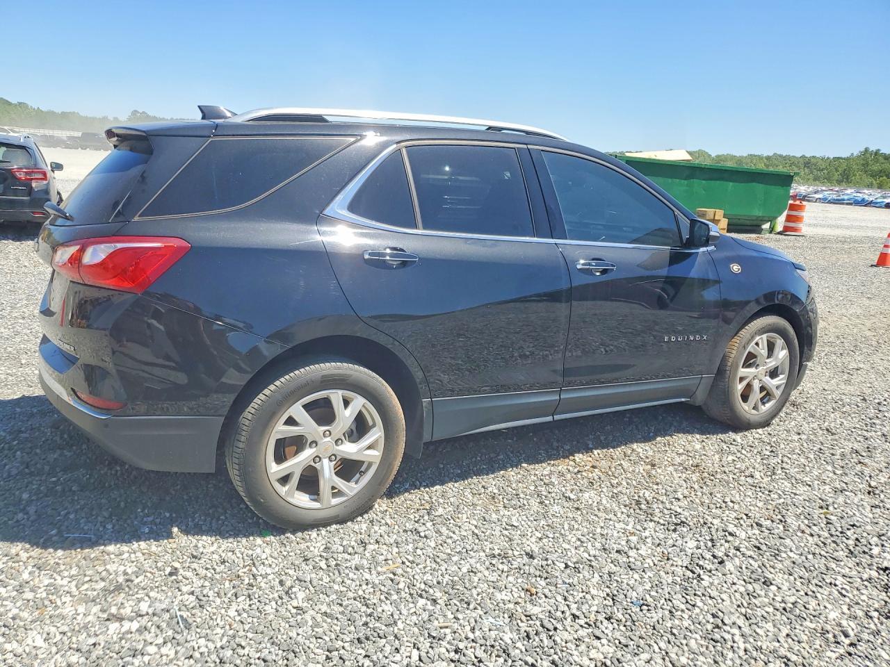2020 Chevrolet Equinox Premier - Image 3