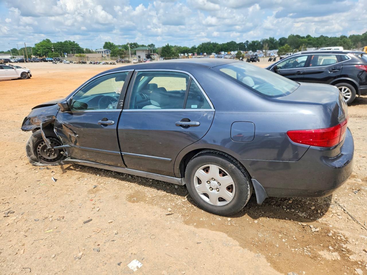 2005 Honda Accord - Image 2