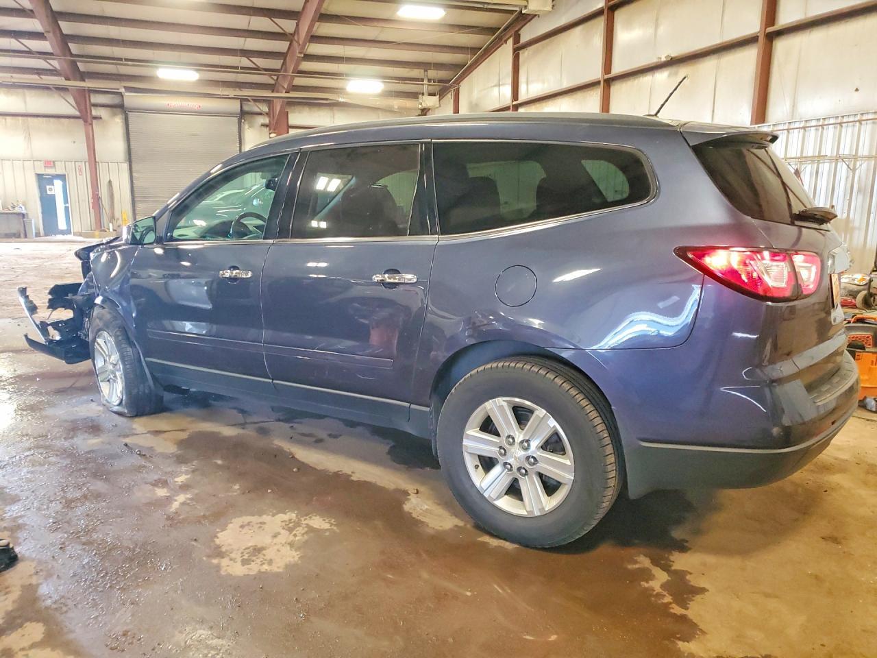 2013 Chevrolet Traverse Lt - Фото 2