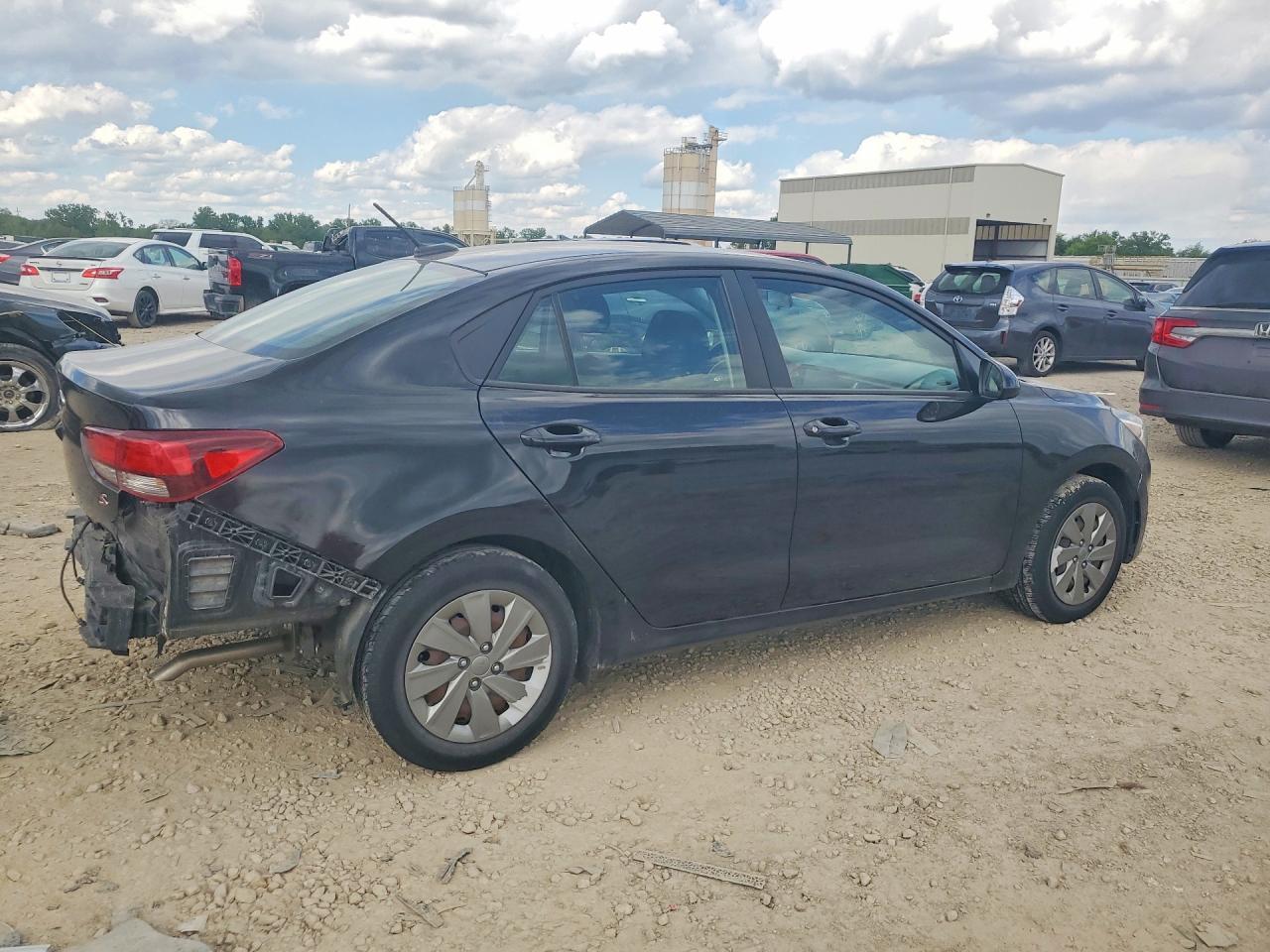 2020 Kia Rio Lx - Фото 3